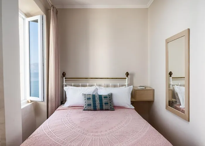 Fotiadis Family Luxury By Konnect