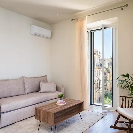 Daire Fotiadis Family Luxury By Konnect